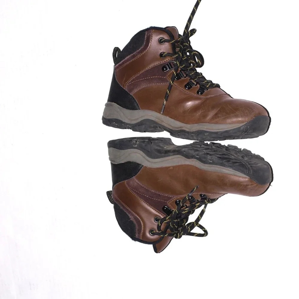 Boys Brown Magellan Outdoors Waterproof Boots Size 5 D